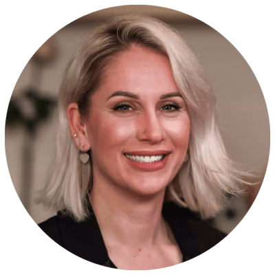 Linda van den Berg SpaCouture Headspa